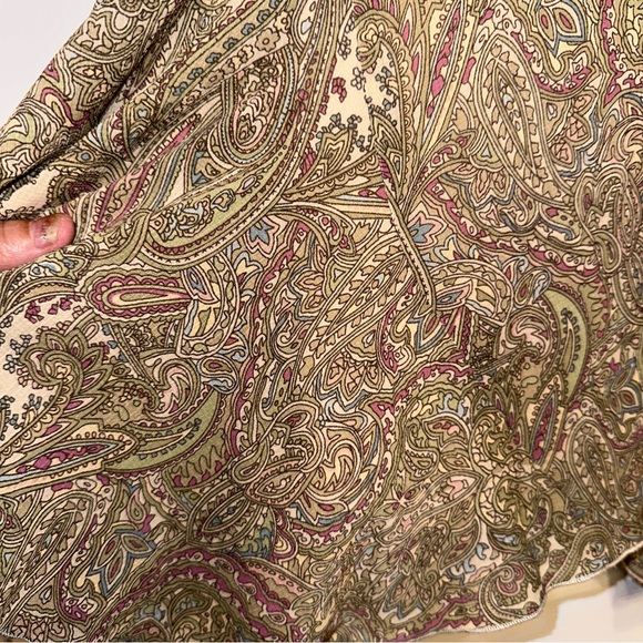 AK Anne Klein 10 vintage lined skirt. Side zip. Paisley print Bias Curt Flutter - Picture 6 of 6